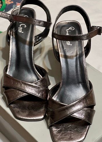 Gri  Tokalı Topuklu Ayakkabı - Görsel 2