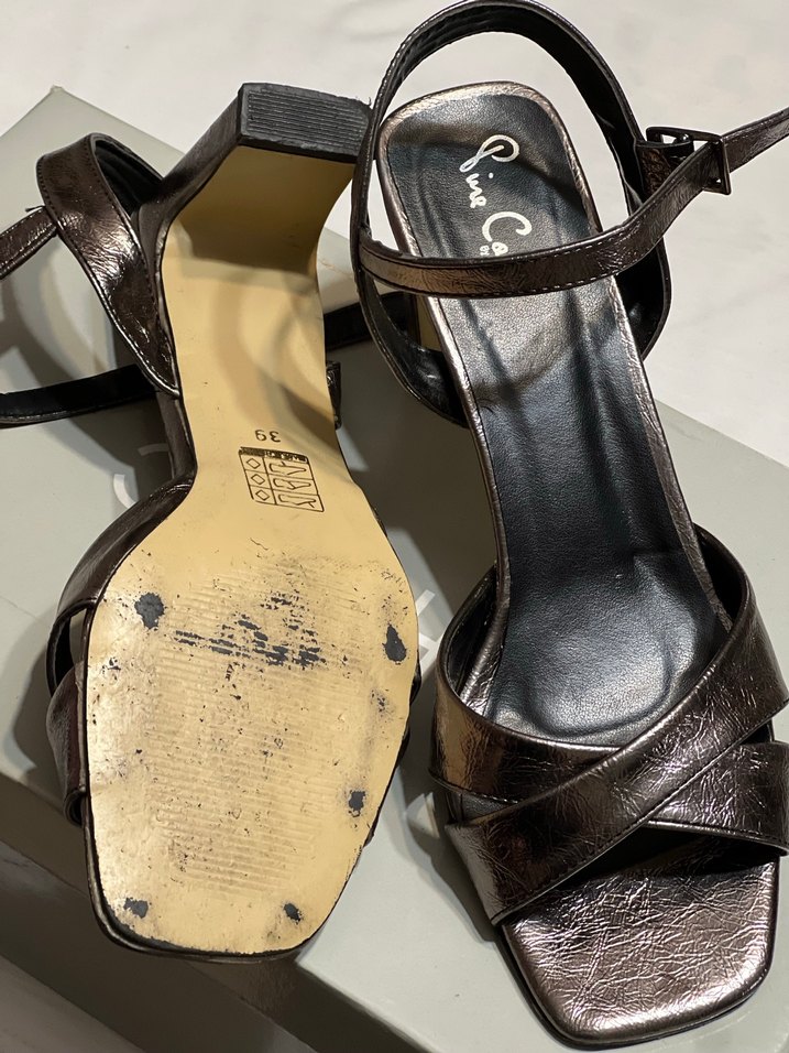 Gri  Tokalı Topuklu Ayakkabı - Görsel 3