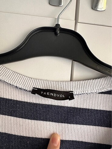 Trendyol & Milla Uzun collu crop