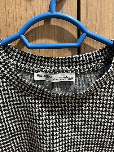 s Beden Pull&Bear bluz