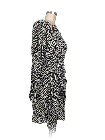 Zara Zara Kısa Elbise %70 İndirimli.