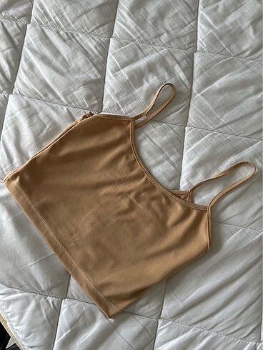 The Case Bej Crop