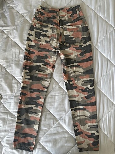 xs Beden Bershka Kamuflaj Pantolon