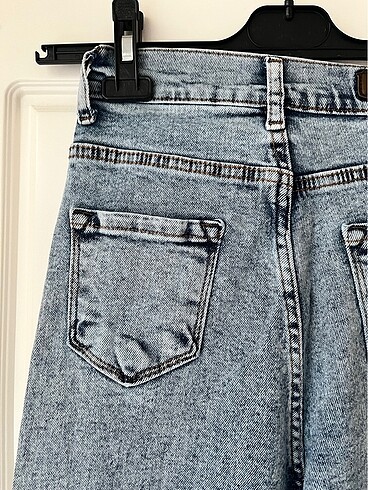 26 Beden mavi Renk mavi jean