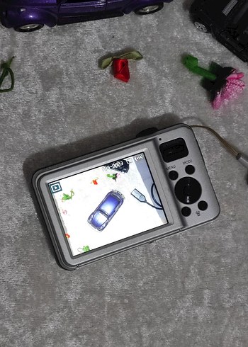 Samsung Vintage Dijital Fotoğraf Makinesi - Görsel 2