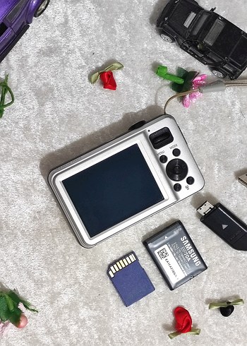 Samsung Vintage Dijital Fotoğraf Makinesi - Görsel 4