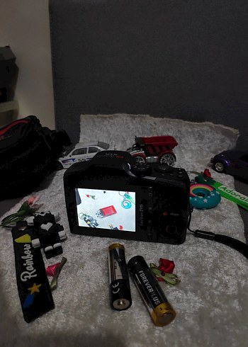 KODAK EasyShare Z915 10x Optik zoom Fotoğraf Makinesı - Görsel 2