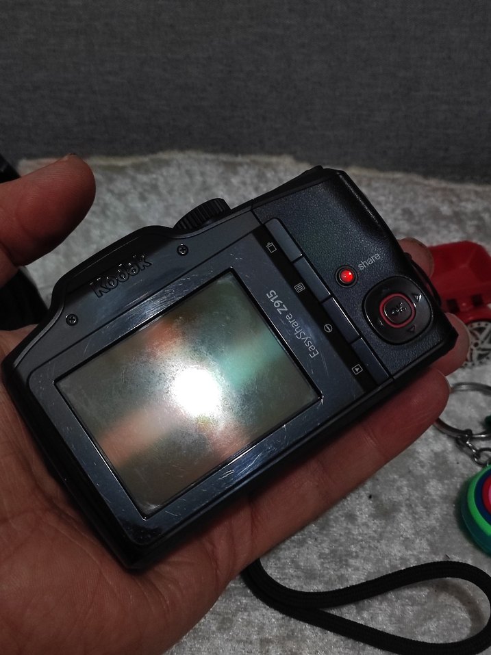 KODAK EasyShare Z915 10x Optik zoom Fotoğraf Makinesı - Görsel 3