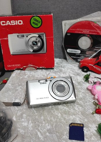 Casio QV-R100 Vintage Dijital Fotoğraf Makinesi - Görsel 9