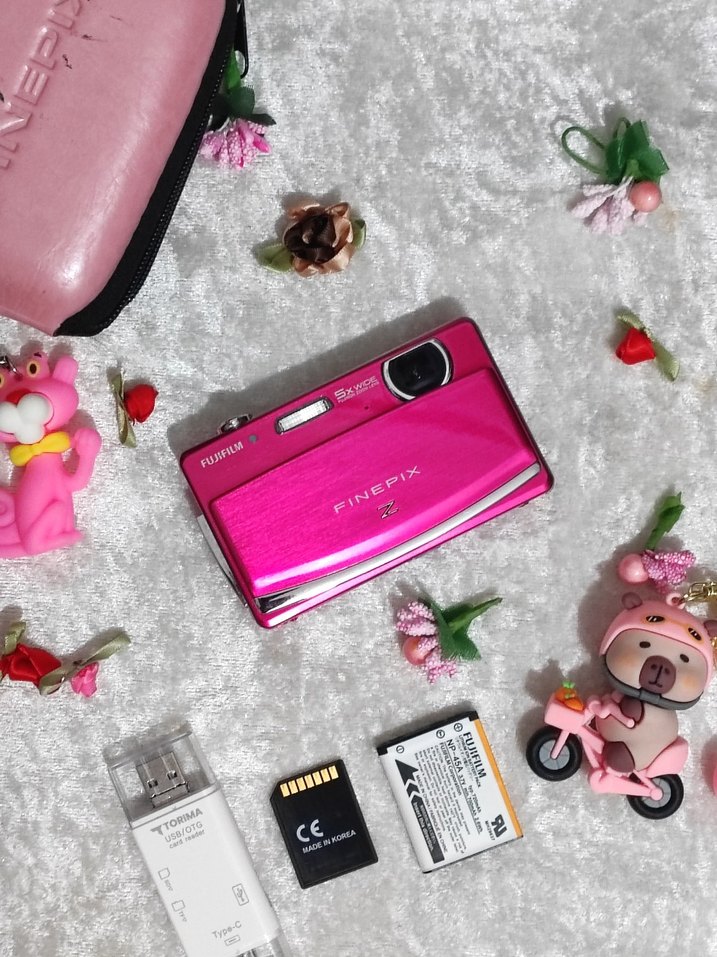 Fujifilm FinePix Pembe Dijital Fotoğraf Makinesı - Görsel 3