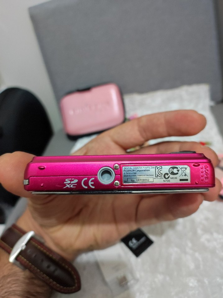 Fujifilm FinePix Pembe Dijital Fotoğraf Makinesı - Görsel 5