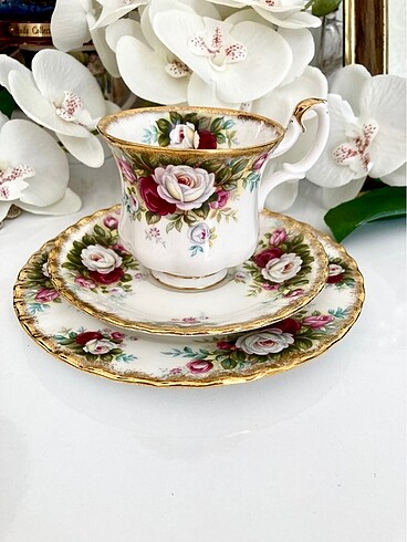 Royal Albert Trio fincan seti