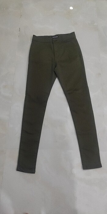 Kadınlar için jean pantalon