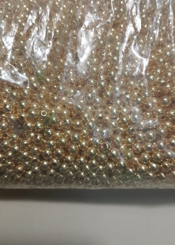 Altın Renkli Parlak Boncuklar - Görsel 2