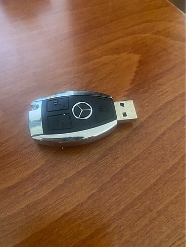 Mercedes model usb bellek
