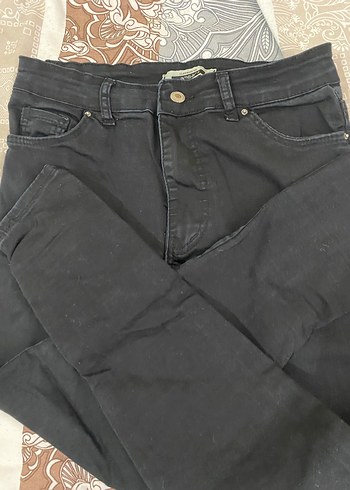 31 Beden Siyah Düğmeli Kadın Midi Kot Pantolon