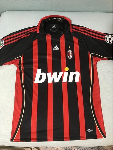 Diğer Kaka futbolcu forması L beden