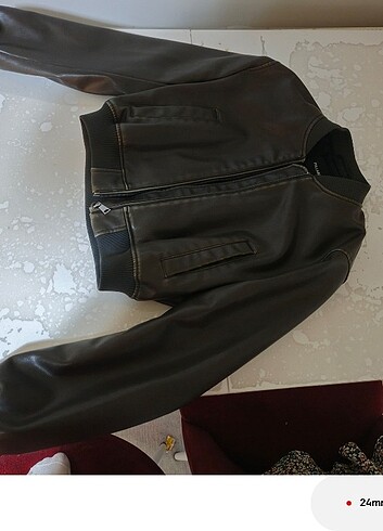Pull and Bear Deri mont