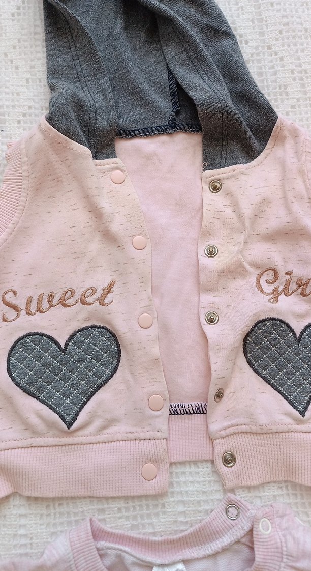 Kız Çocuk Kapüşonlu Sweatshirt ve Yelek Seti - Görsel 5