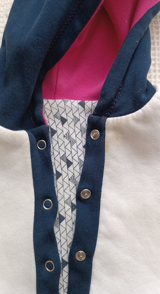 Kız Çocuk Pembe Kapüşonlu Nakışlı Yelek - Görsel 3