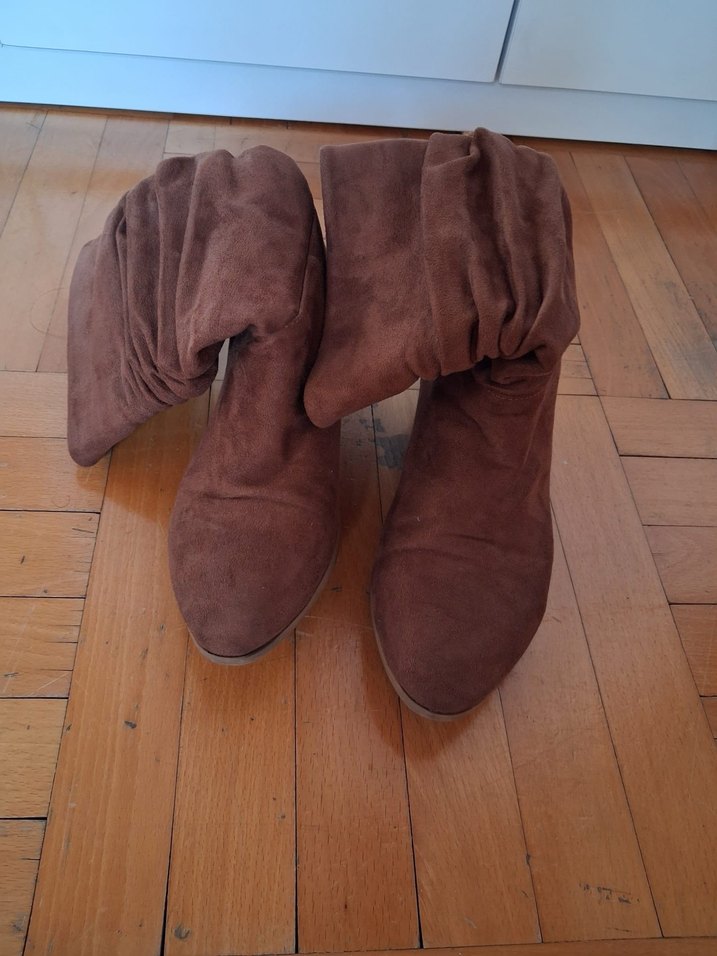 Kahverengi Süet Kadın Dolgu Topuklu Bot - Görsel 2