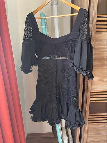 38 Beden SİYAH ELBİSE Raisa Vanessa
