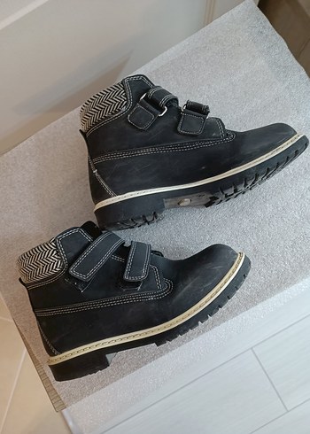 Siyah Erkek Çocuk Botu 30 numara