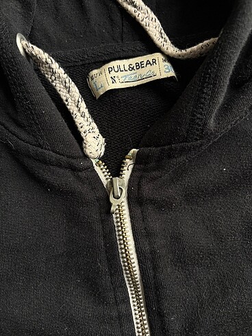 l Beden siyah Renk Pull and bear siyah fermuarlı sweat