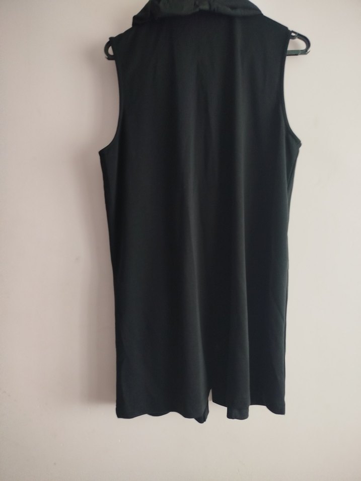 Düğmeli Siyah Gotik Yüksek Yakalı Kolsuz Yelek - Görsel 4