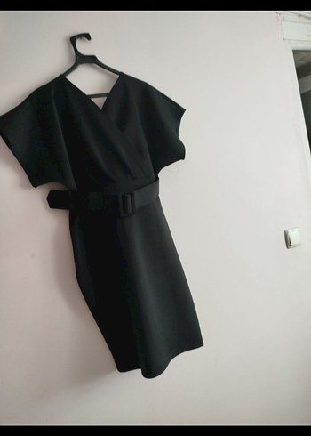 Kemerli Siyah Mini Elbise