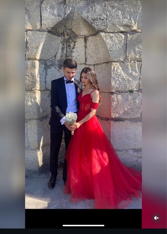 Kırmızı seyyar kol kabarık elbise - Görsel 2