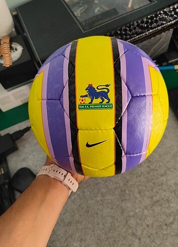 Orjinal premier lig Futbol topu koleksiyonluk.