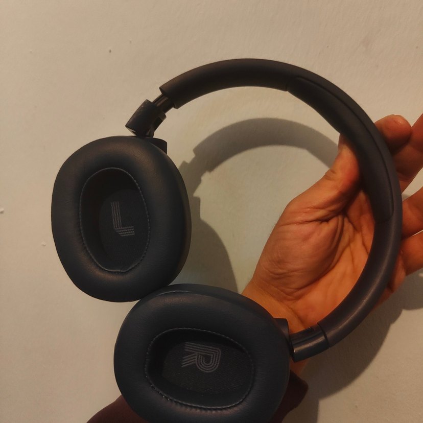 Siyah JBL  TUNE 720 Kablosuz Kulaklık - Görsel 4