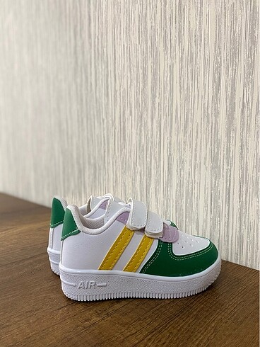 Adidas Çocuk ayakkabısı