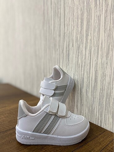 Adidas Çocuk ayakkabısı