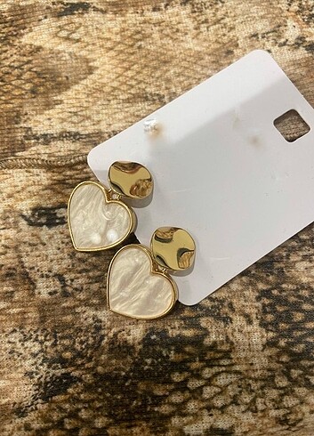 Gold detaylı kupe