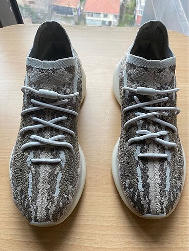 ADİDAS YEEZY BOOST 380