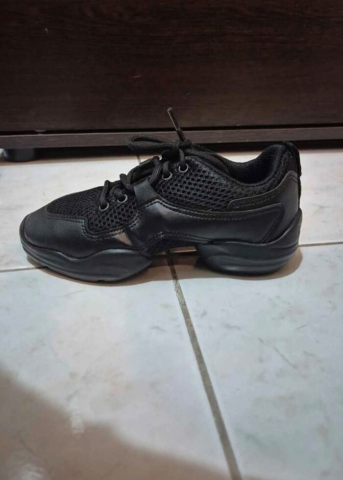 Cocuk dans ayakkabi - Görsel 2