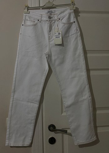 Beyaz Regular Fit Midi Kadın Kot Pantolon - Görsel 2