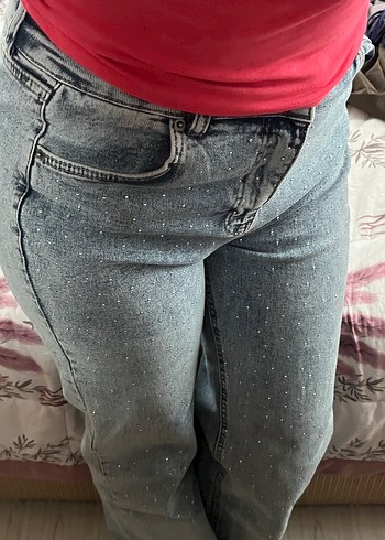 40 Beden mavi Renk taşlı jean