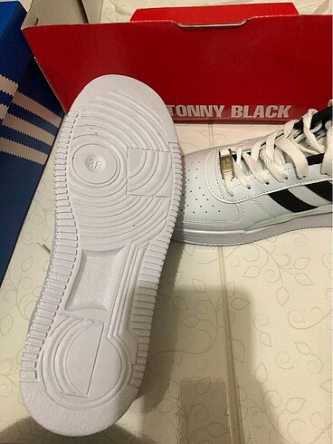 38 Beden 38 no yeni etiketli tonny Black