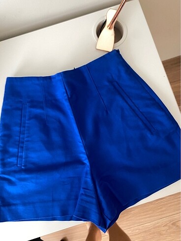 xs Beden Zara kobalt mavi mini şort