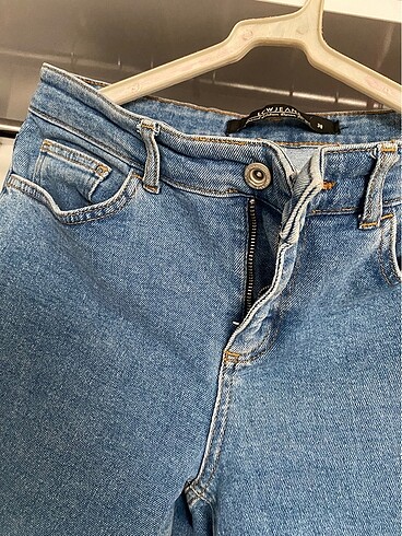 LC Waikiki Mom jean