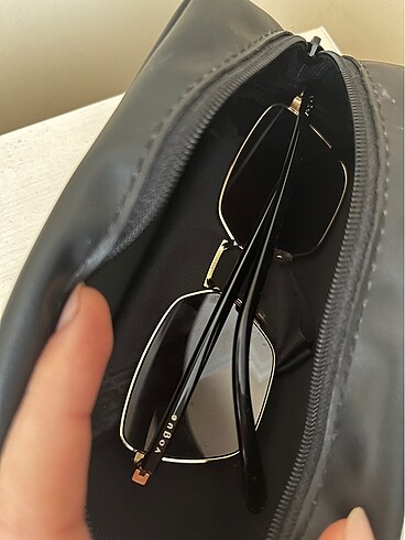 Beden Orjinal Vogue güneş gözlüğü