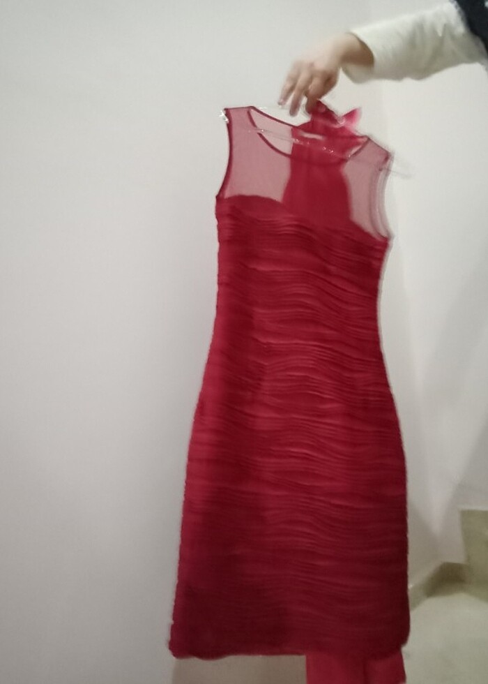 Kırmızı abiye elbise - Görsel 2