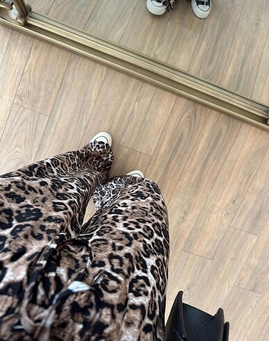 s Beden leopar desenli pantolon alt
