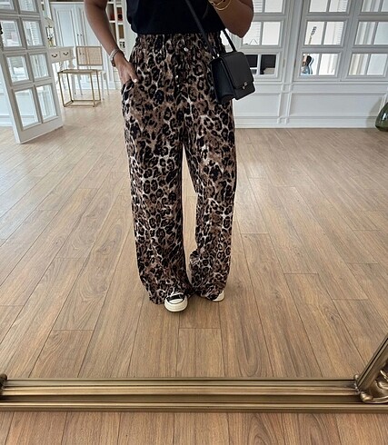 leopar desenli pantolon alt
