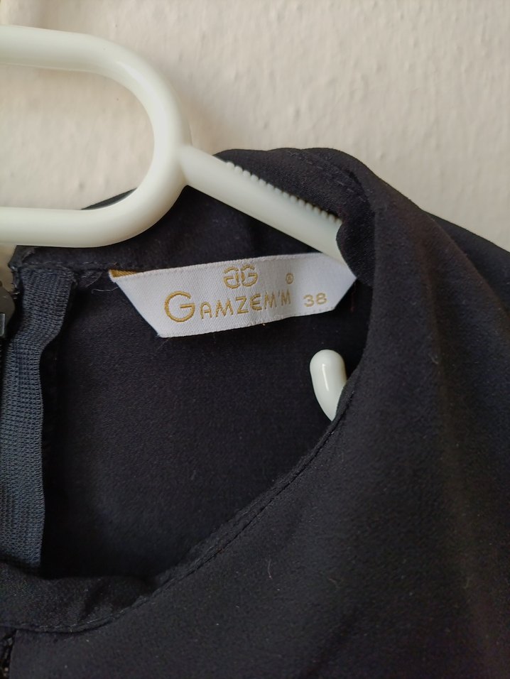 Düğmeli Siyah Keten Gömlek - Görsel 3