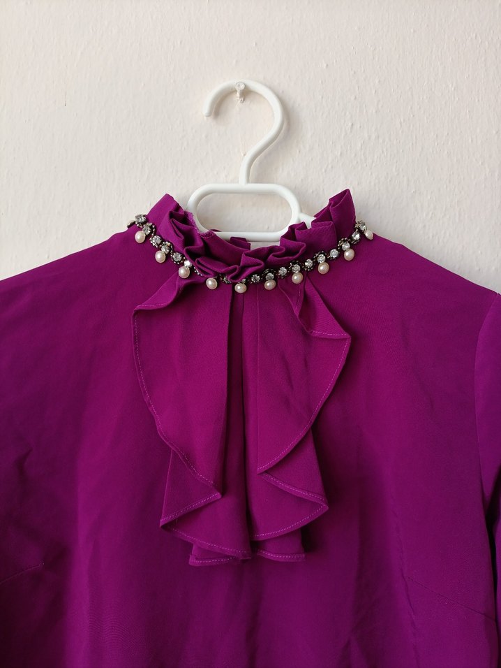 Mor Saten Kadın Gömlek, Fırfırlı Yakalı - Görsel 2