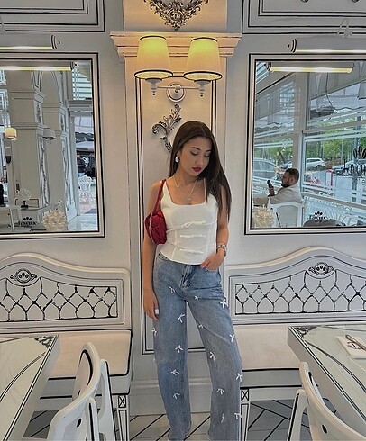 Zara fiyonklu crop top